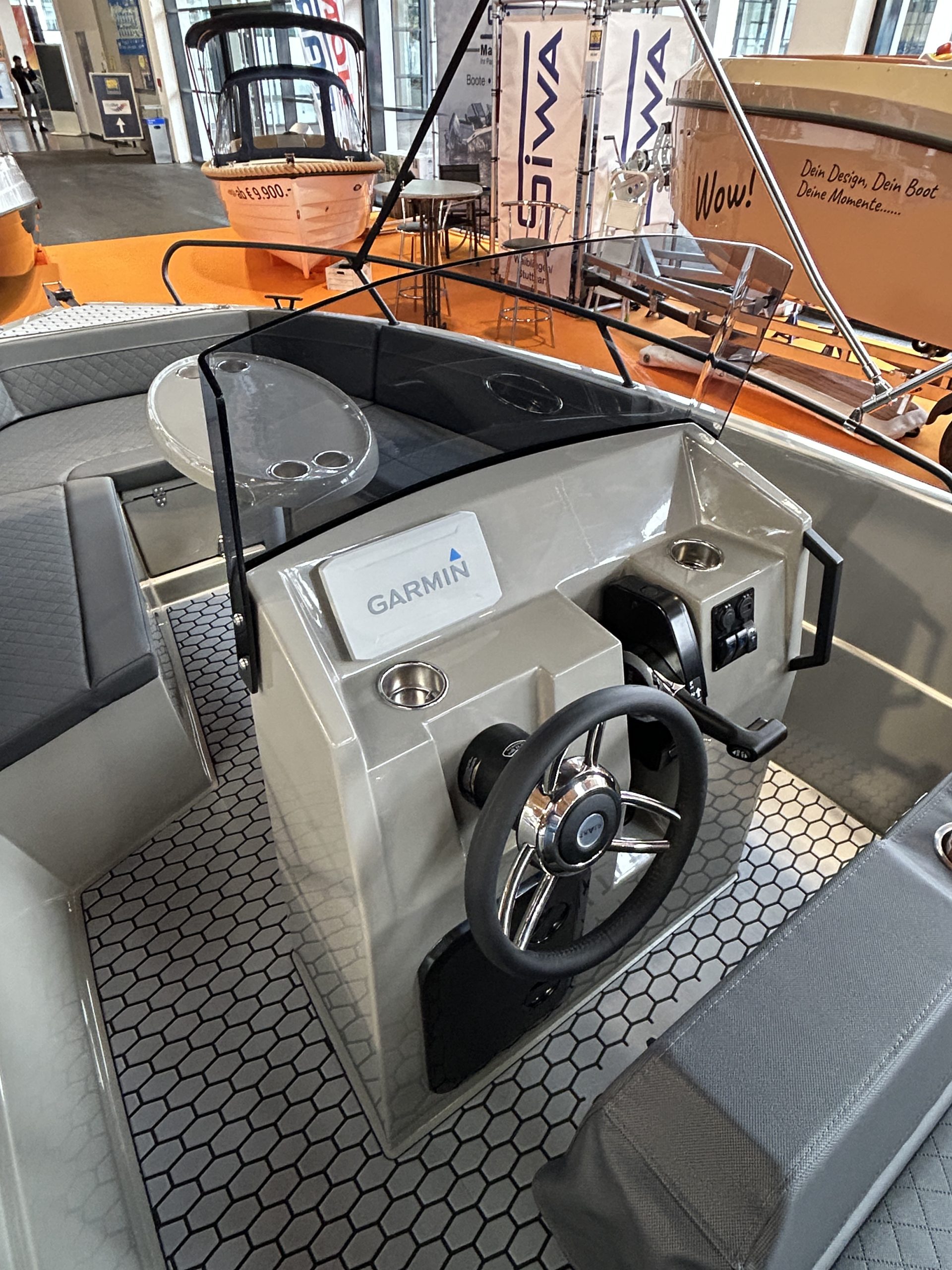 Giant 530 Sport inkl. Honda BF 100 LRTU, Vorführboot – Bild 7