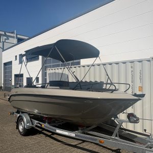 Giant 530 Sport, Lagerboot